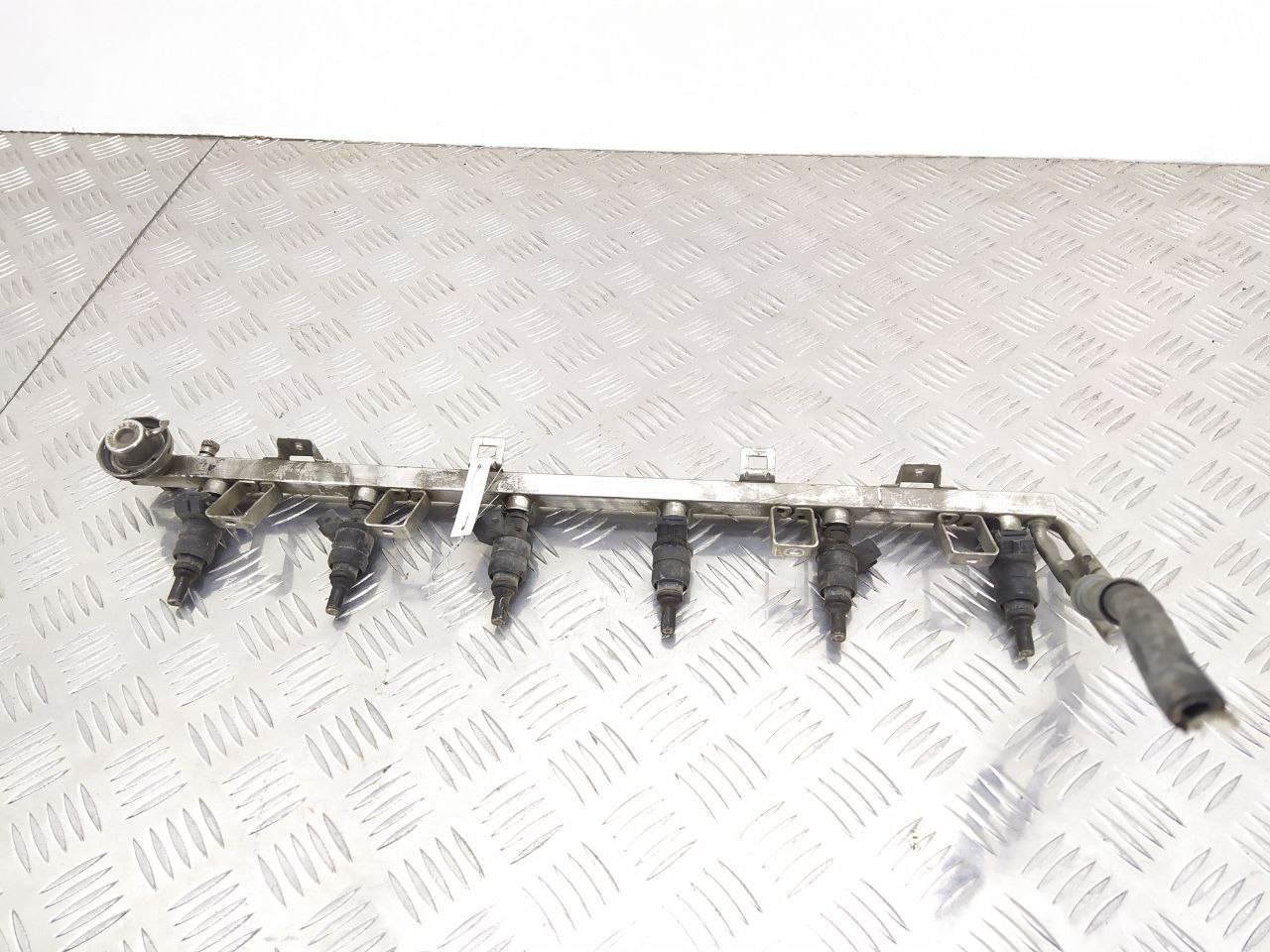 BMW 5 E39 5 E39 4 поколение (1995-2000) Форсунка 1427240  009592