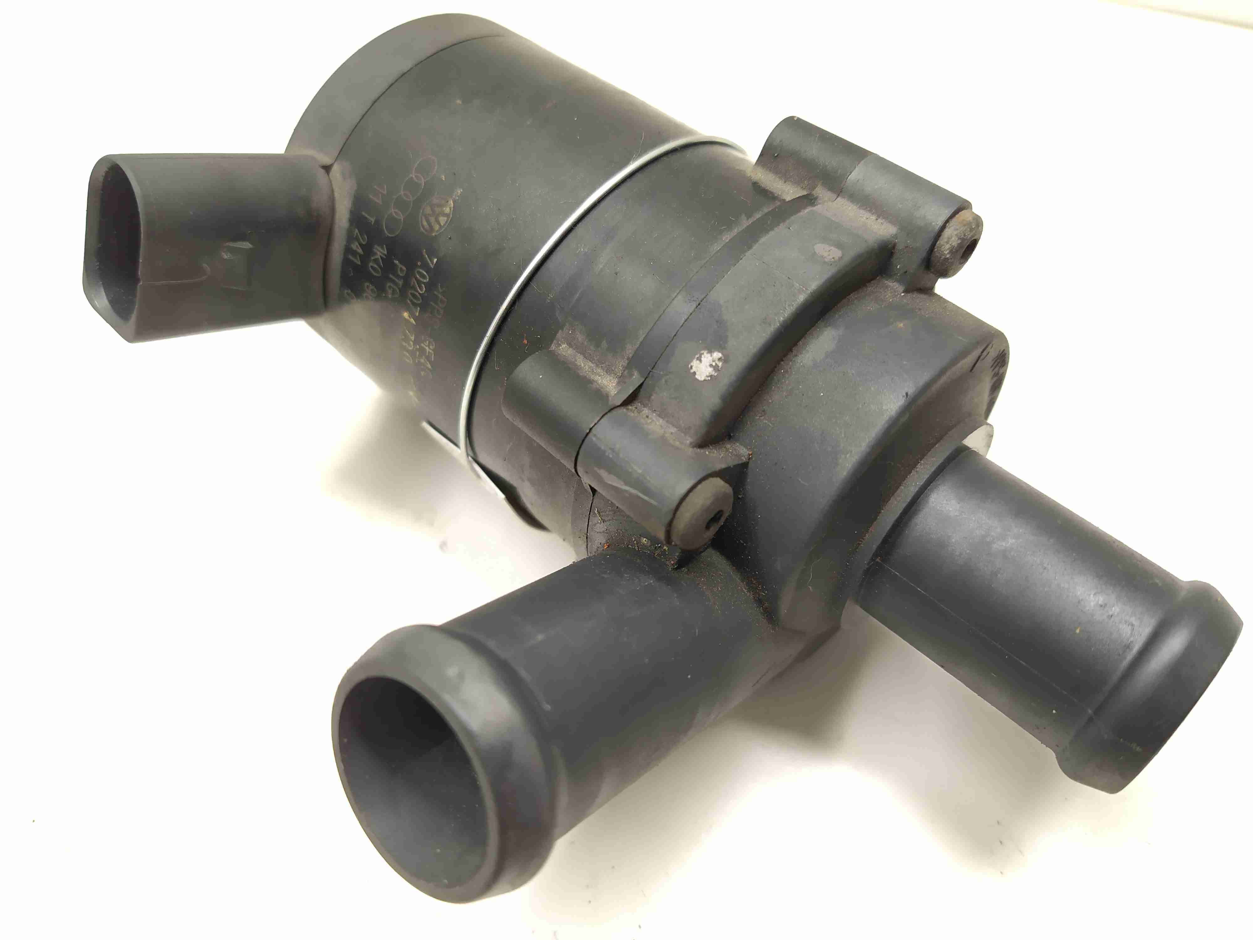 SEAT Leon Leon II (1P) 2005 - 2012 Насос антифриза дополнительный 1K0965561L  009636