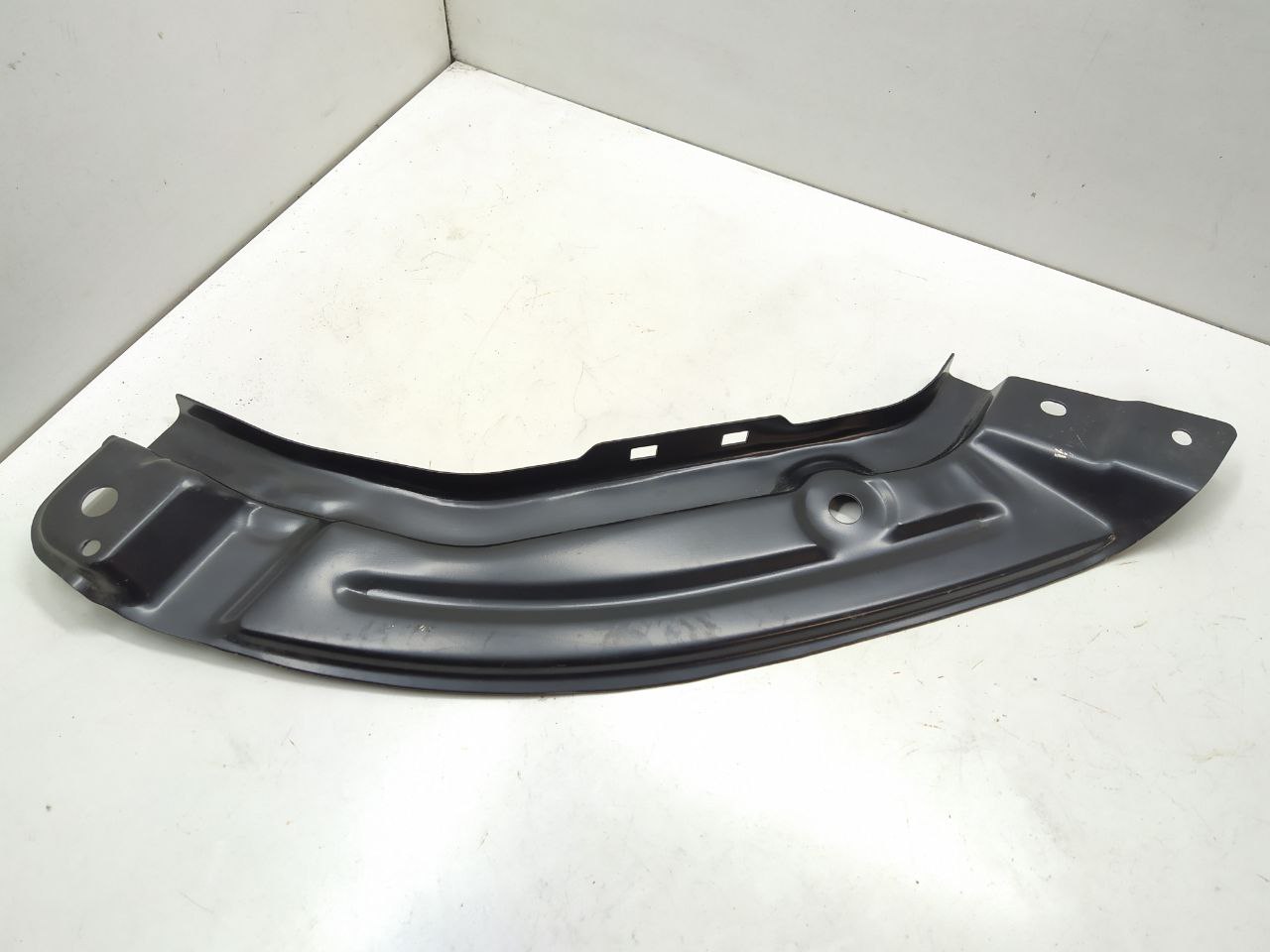 Skoda Rapid 1 поколение (2012-2017) Крепление фары левой 5JA805931B,   32D805931  009656