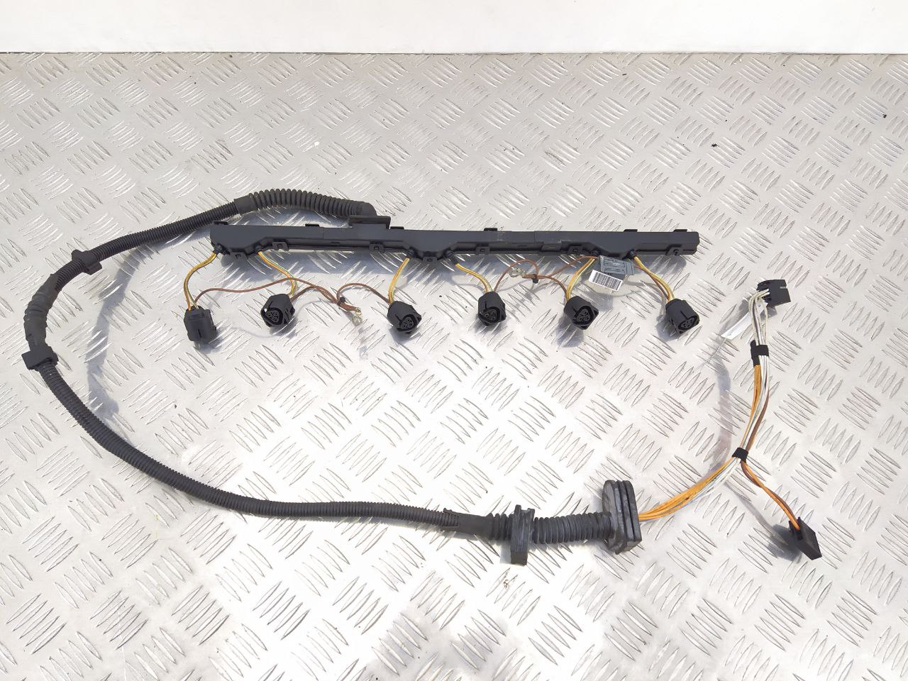 BMW 5 E60/E61 5 E60/E61 5 поколение (2002-2007) Проводка форсунок 7529733, 7529732, 12517529732  009779