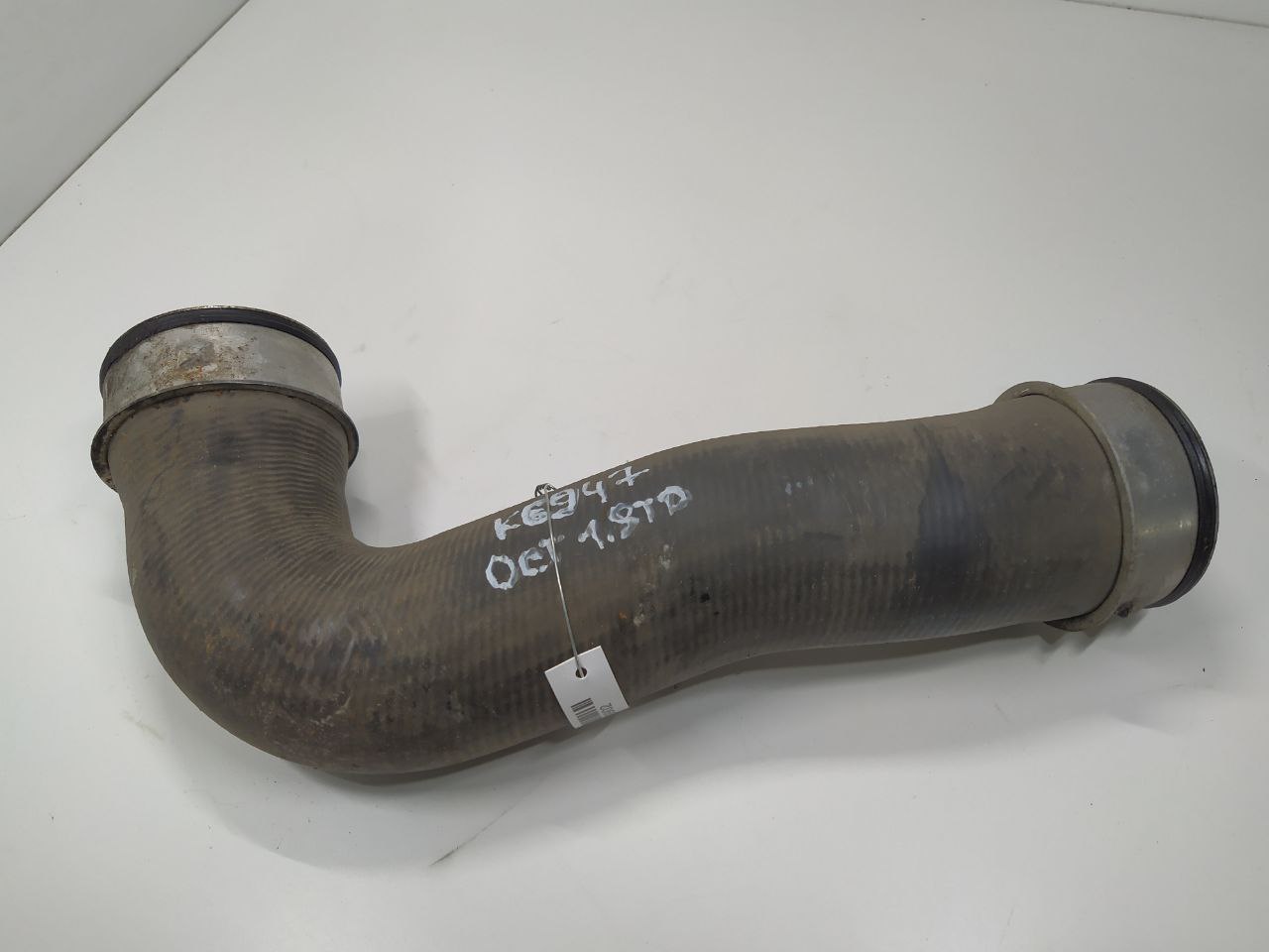 Skoda Octavia Octavia II (1Z) 2004 - 2013 Патрубок интеркулера 1k0145834l  009902