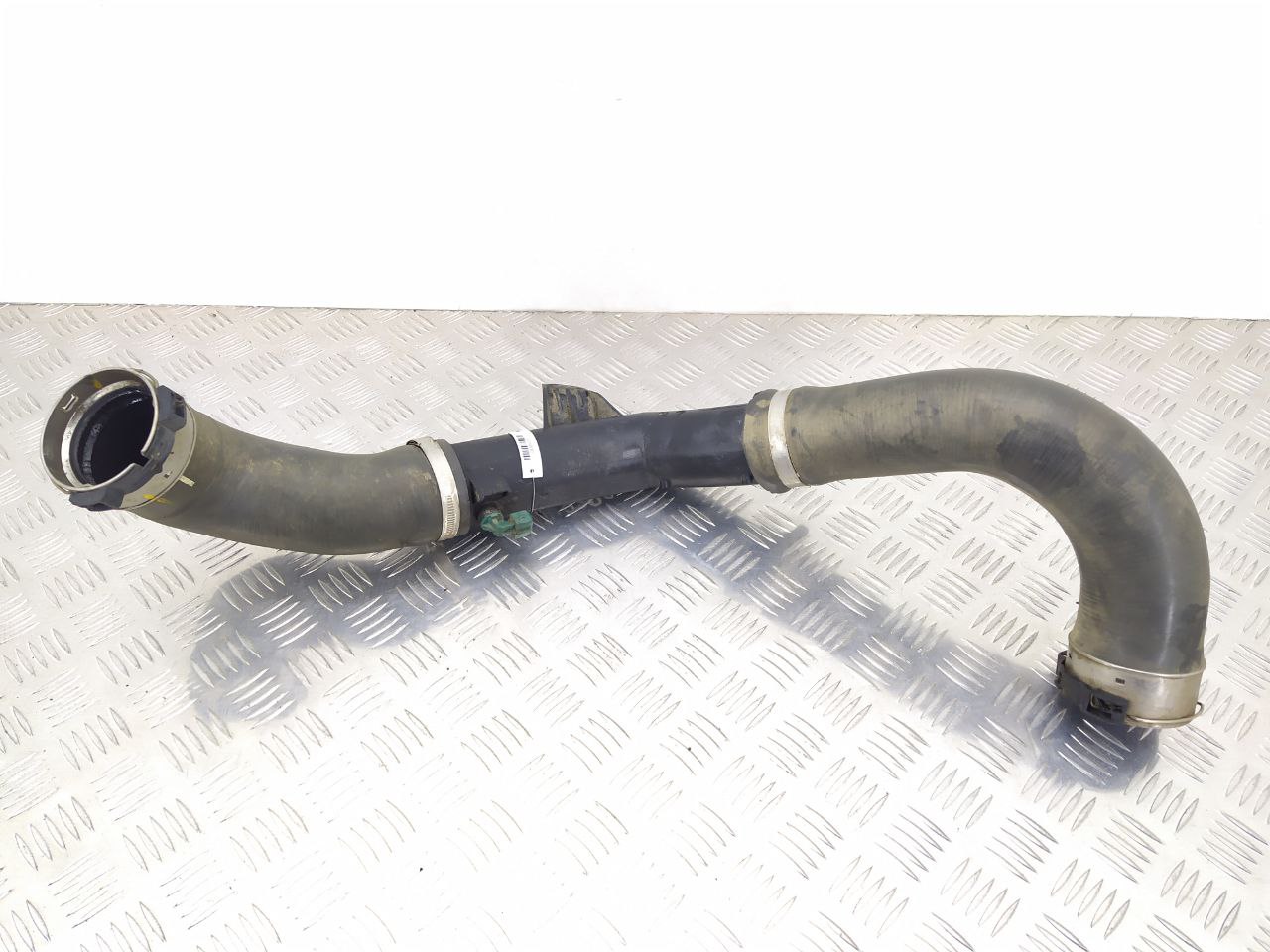 Opel Movano Movano B 2010 - наст. время Патрубок интеркулера 1124090, 1124095, 144600588R  009935