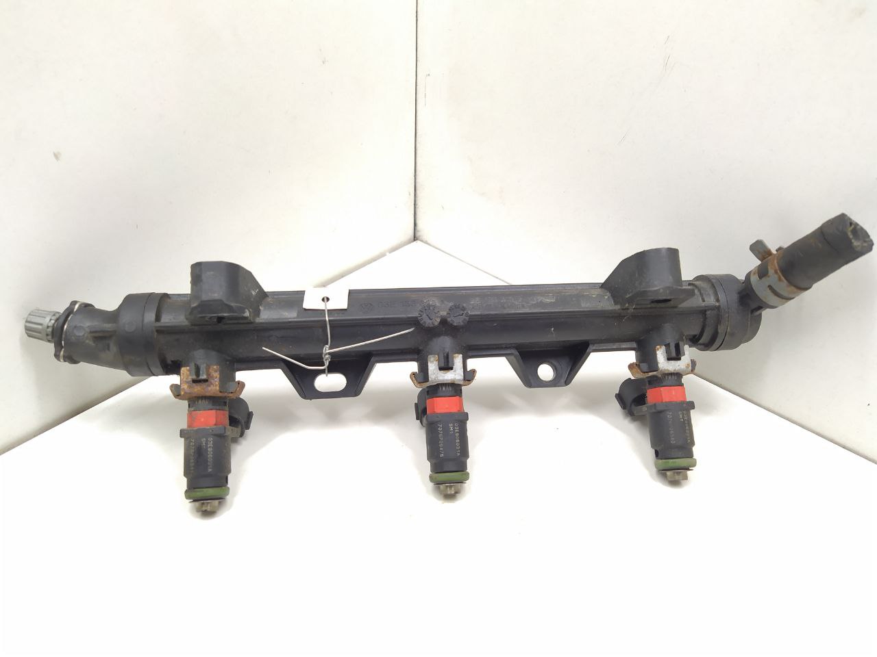 Skoda Fabia Fabia II (5J) 2007 - 2014 Форсунка 03E906031A  010051