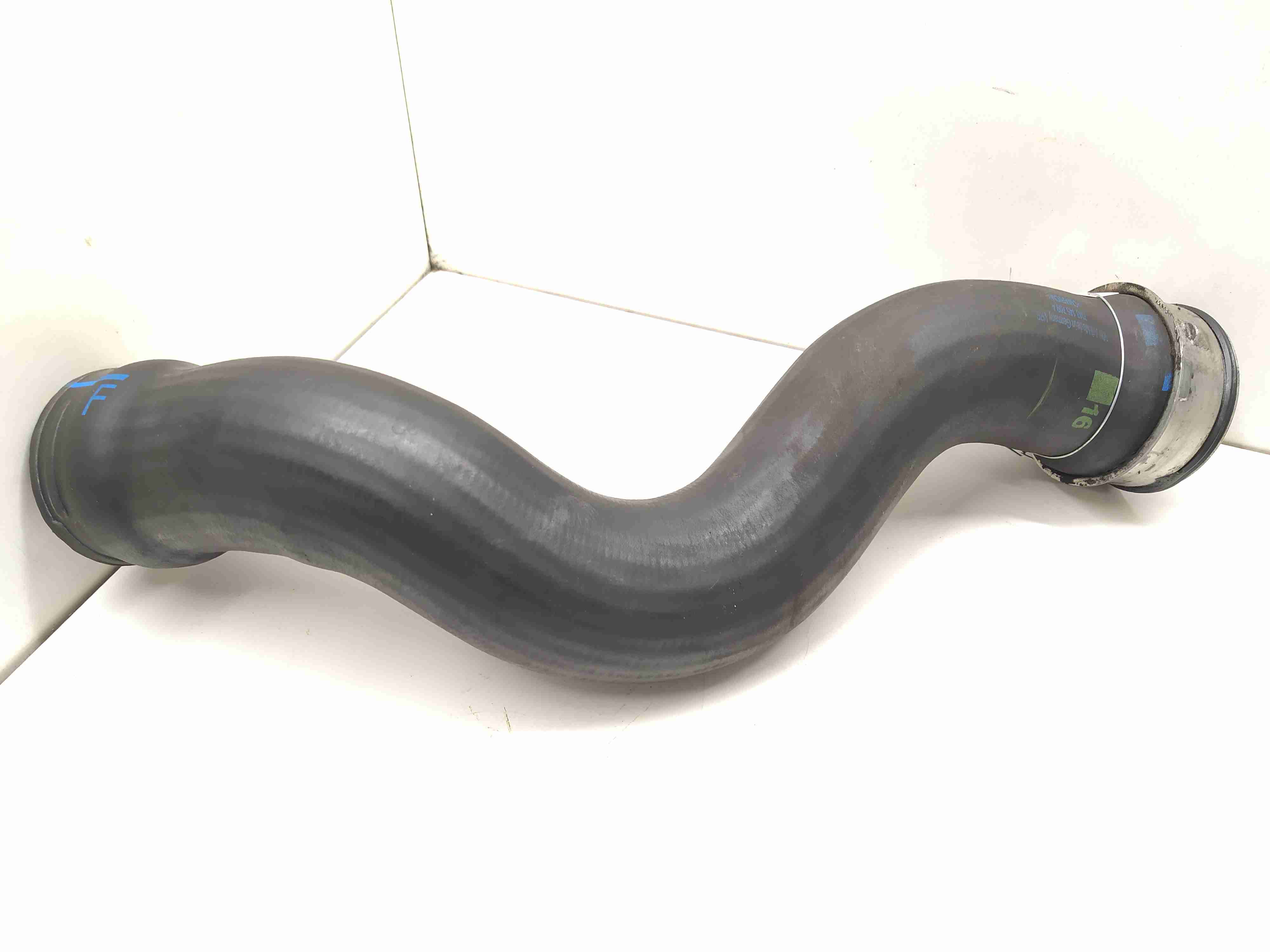 SEAT Alhambra Alhambra I (7V) 1996 - 2010 Патрубок интеркулера 7M3145709A  010190