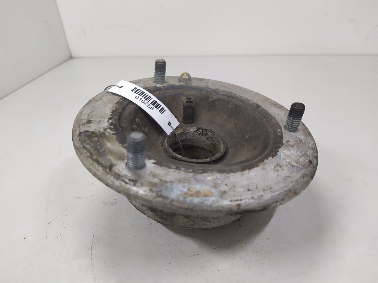 BMW 5 E39 5 E39 4 поколение [рейстайлинг] (2000-2004) Опора амортизатора верхняя (чашка) 31336752735, 6752735  010266