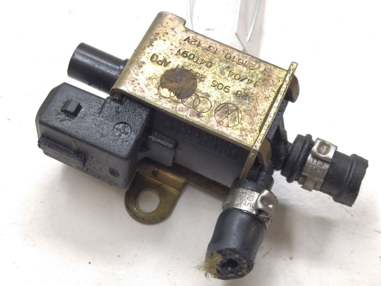 Audi A4 A4 B6 (8E5) 2000 - 2004 Клапан электромагнитный 026906283H  010334