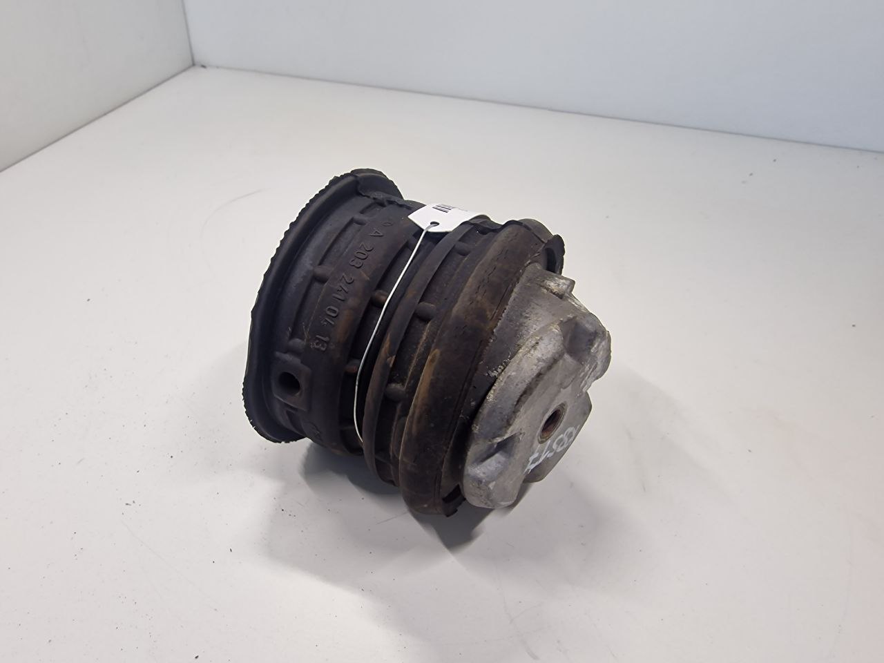 Mercedes CLK W208 CLK W208 1 поколение [рейстайлинг] (2000-2003) Подушка крепления двигателя a2032410413  010339