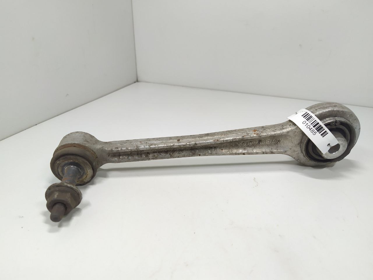 BMW 5 E39 5 E39 4 поколение (1995-2000) Рычаг задний левый 1090746  010485
