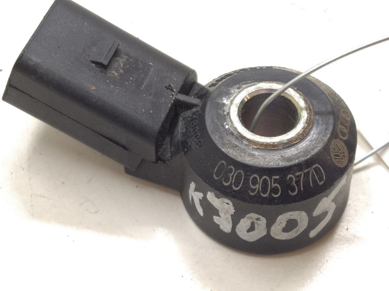 Skoda Fabia Fabia II (5J) 2007 - 2014 Датчик детонации 030905377D  010670