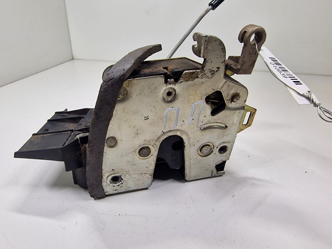 BMW 5 E39 5 E39 4 поколение (1995-2000) Замок двери передней правой 8235126  010839