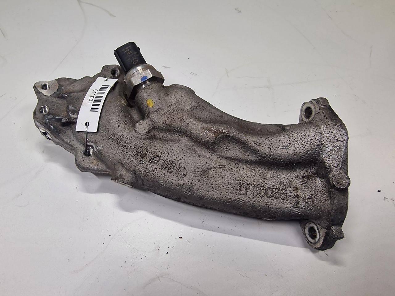 Mercedes E W212 4 поколение (2009-2013) Трубка системы рециркуляции EGR 6511402108  011001