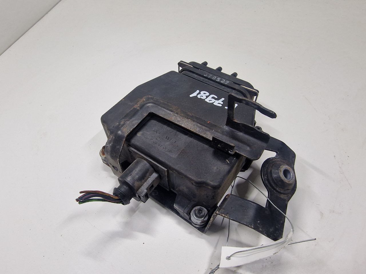 SEAT Altea Altea 2004 - 2009 Клапан электромагнитный 6q0131075  011011