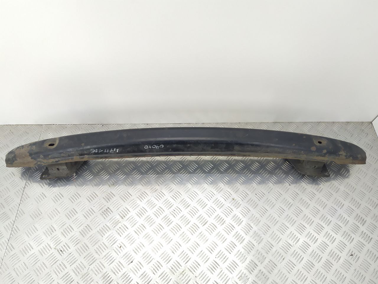 Volkswagen Golf Golf IV (1J) 1997 - 2006 Усилитель бампера заднего 1J0807311,  1J0807305  011157