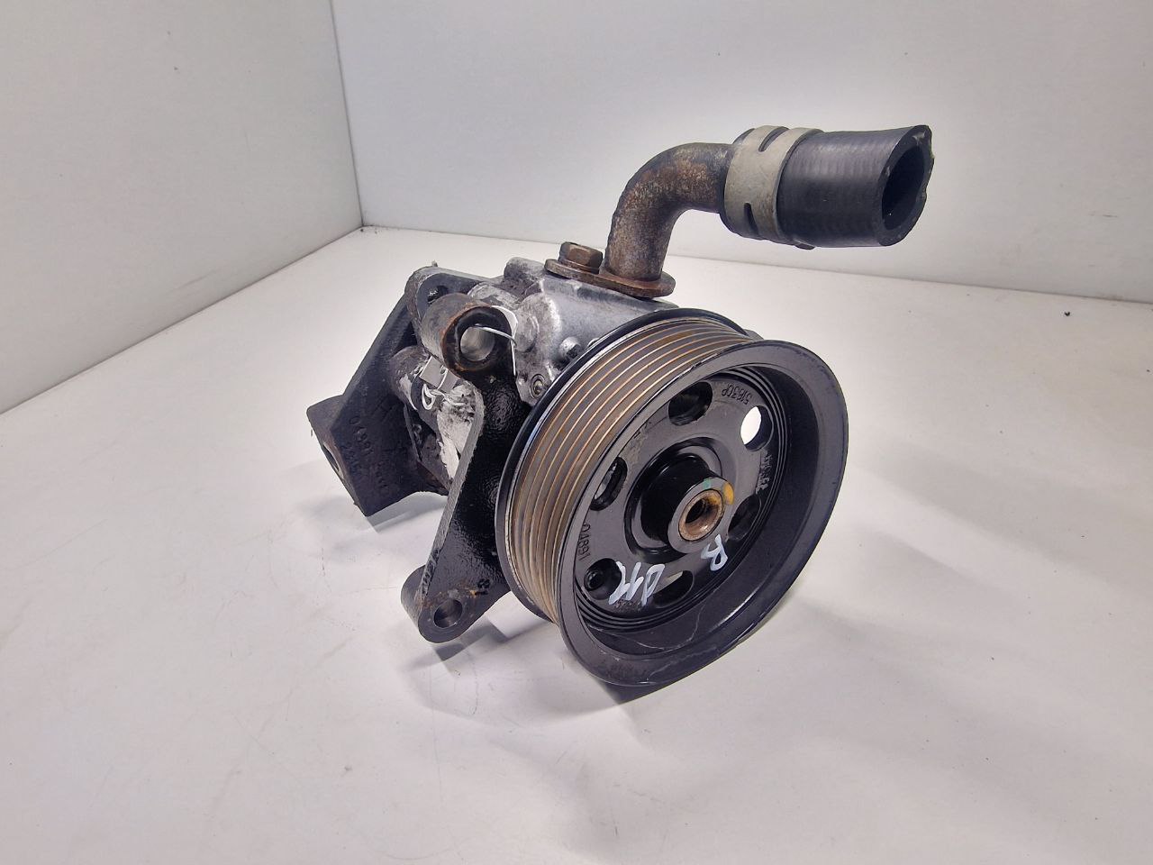 Jeep Cherokee Cherokee III (KJ) 2001 - 2008 Насос гидроусилителя руля 05L99453  011541