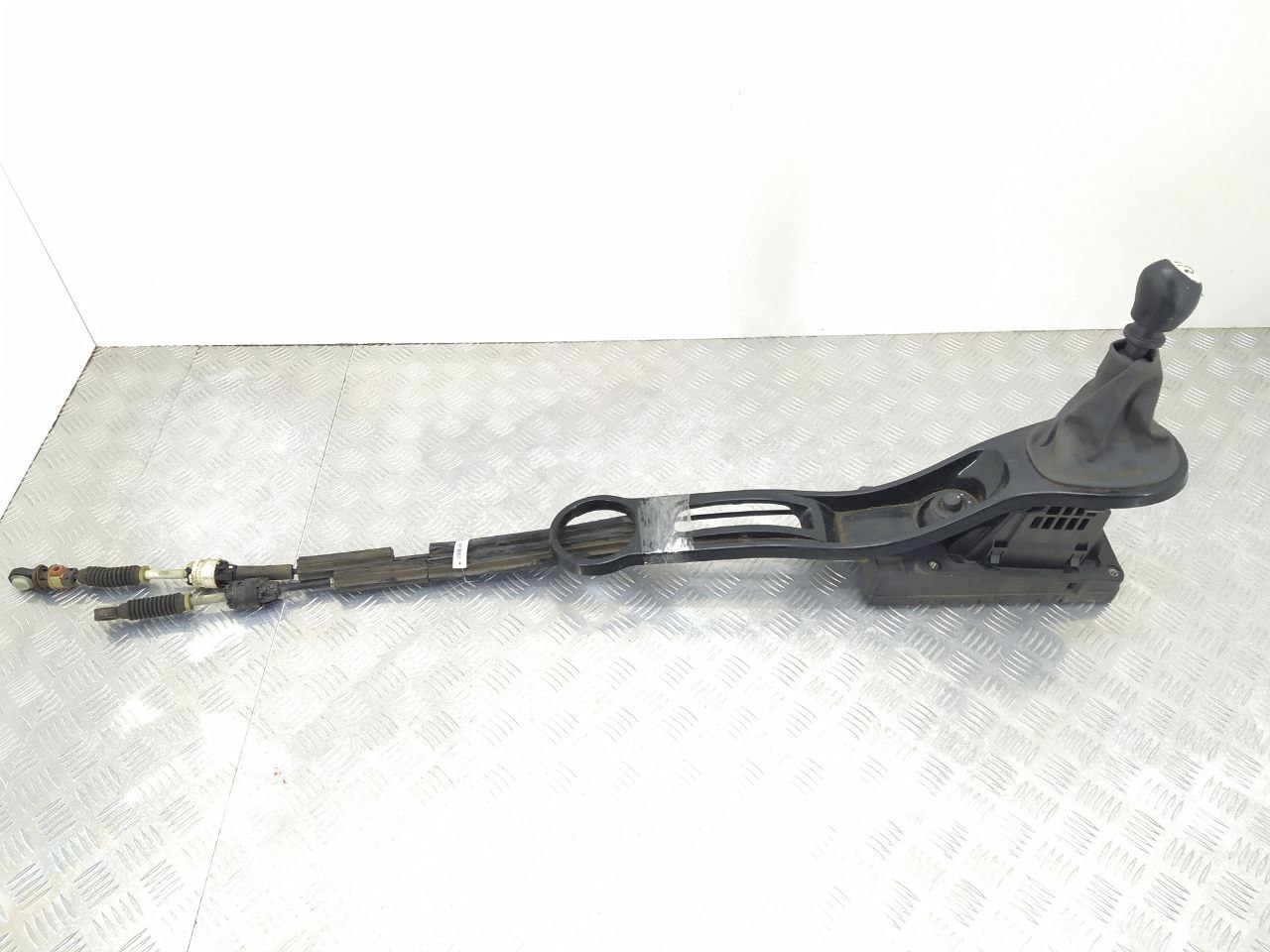 Renault Duster Duster (HS) 2010 - наст. время Кулиса 8200976710F  011727