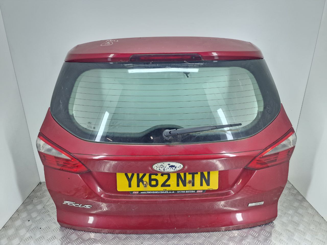 Ford Focus Focus 3 2011 - наст. время Крышка багажника (дверь 3-5)   011817