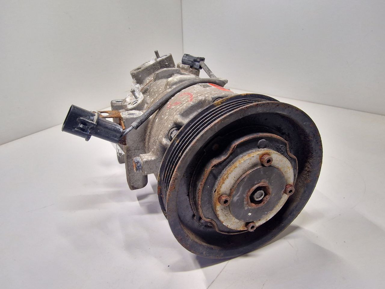 Hyundai i40 VF (2011-2015) Компрессор кондиционера DVE13  012110