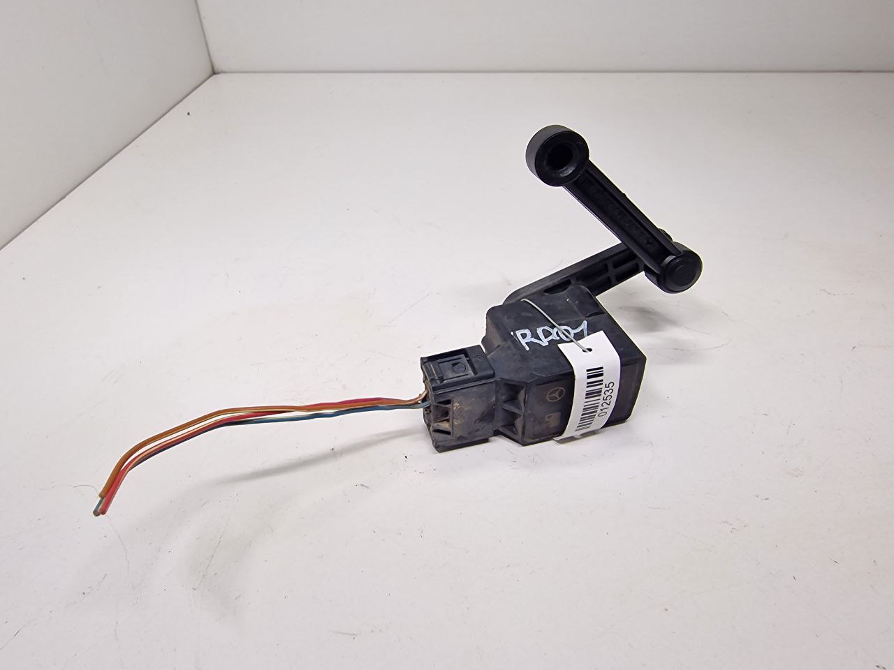 Mercedes ML W164 ML W164 2 поколение (2005-2008) Датчик положения подвески A0105427717  012535