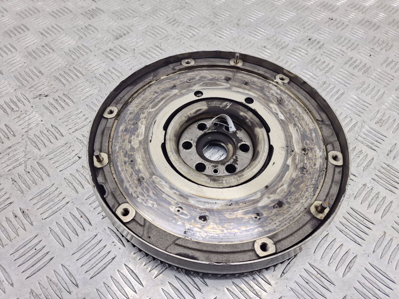 Volvo C30 C30 1 поколение (2006-2009) Маховик 8G916477BC  012695