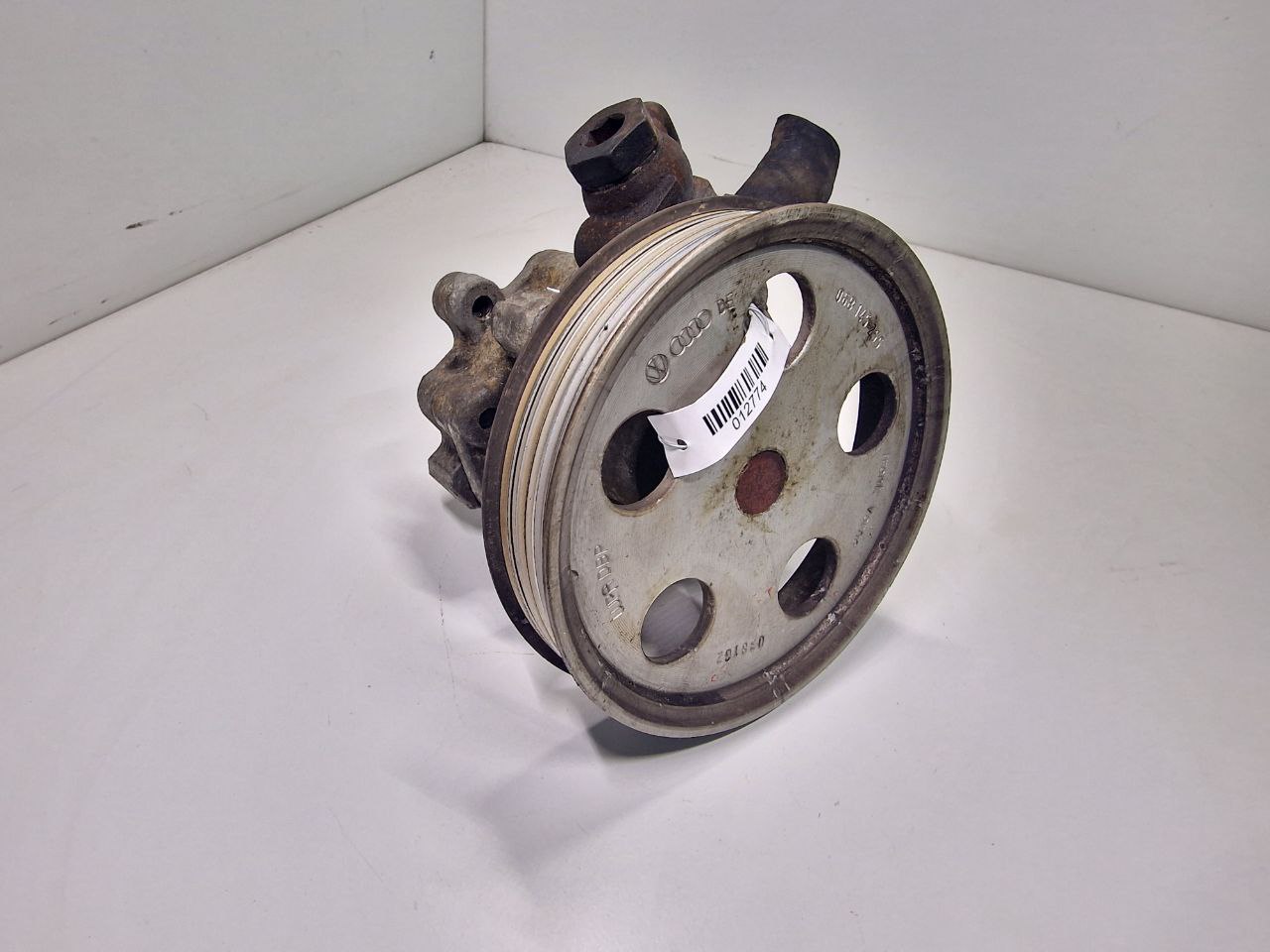 Audi A4 A4 B7 (8EC) 2004 - 2008 Насос гидроусилителя руля 8E0145153J  012774