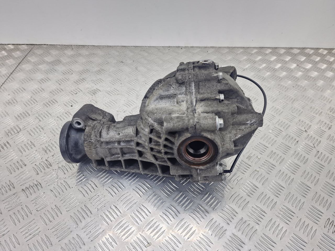 Mercedes ML W163 M-klasse (W163) 1997 - 2005 Редуктор переднего моста 4460310010  013187