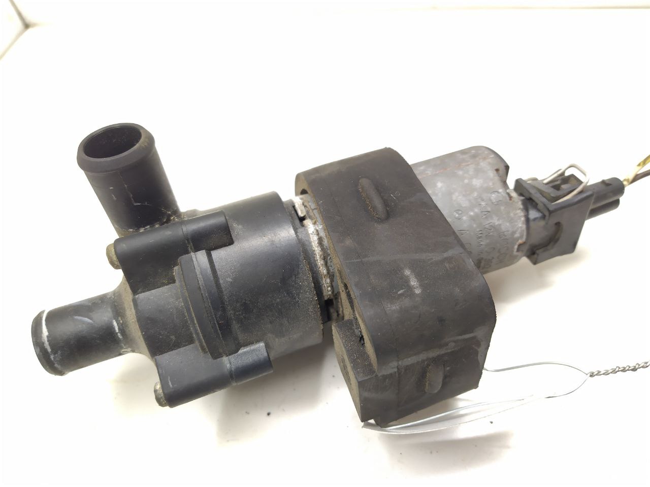 Mercedes ML W163 M-klasse (W163) 1997 - 2005 Насос антифриза дополнительный A0018356064, 0018356064, 0392020044  013569