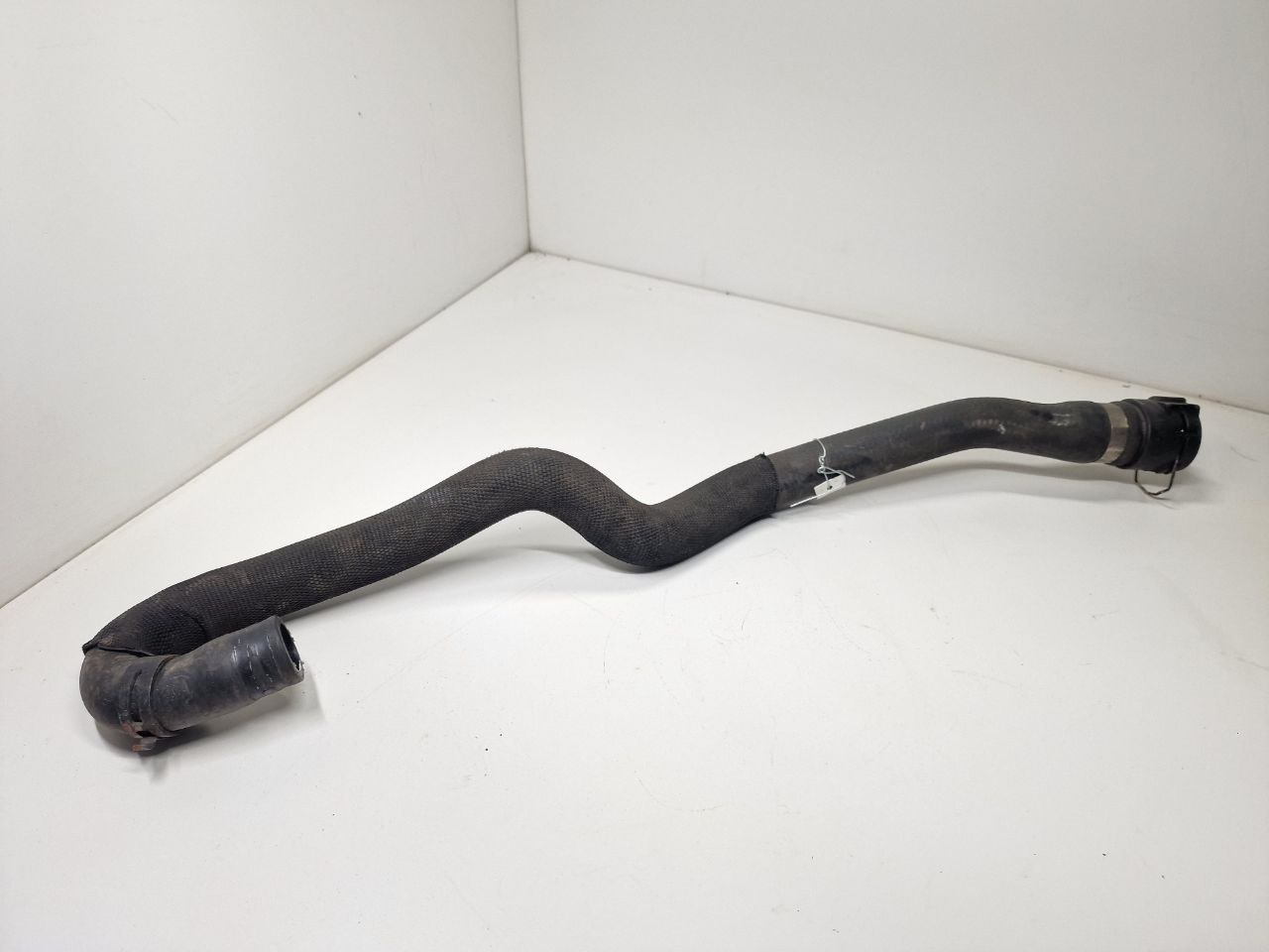 BMW 5 E60/E61 5 E60/E61 5 поколение (2002-2007) Патрубок отопителя (печки) 64216923944, 6923944  013685