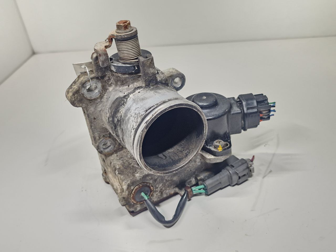 Toyota RAV 4 RAV 4 II (A20) 2000 - 2005 Заслонка дроссельная 8967221020  013809