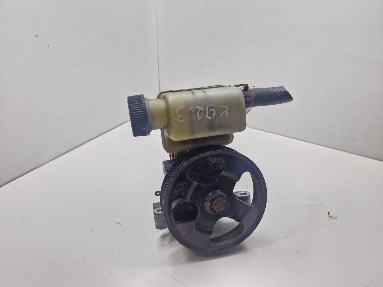 Mazda 6 6 I (GG,GY) 2002 - 2007 Насос гидроусилителя руля GJ6E32600  014242