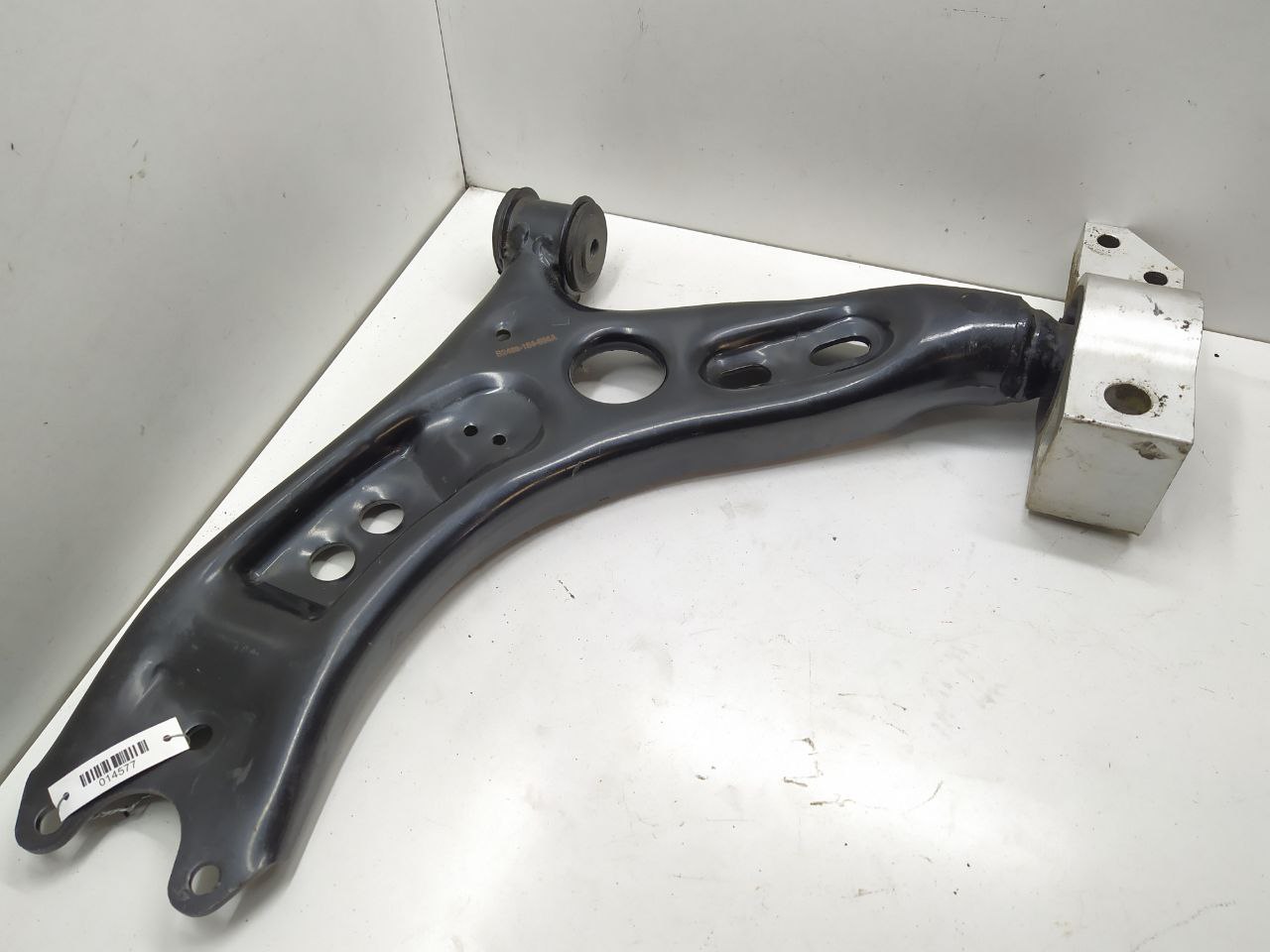 Volkswagen Tiguan 1 поколение [рестайлинг] (2011-2017) Рычаг передний левый 5N0407151  014577