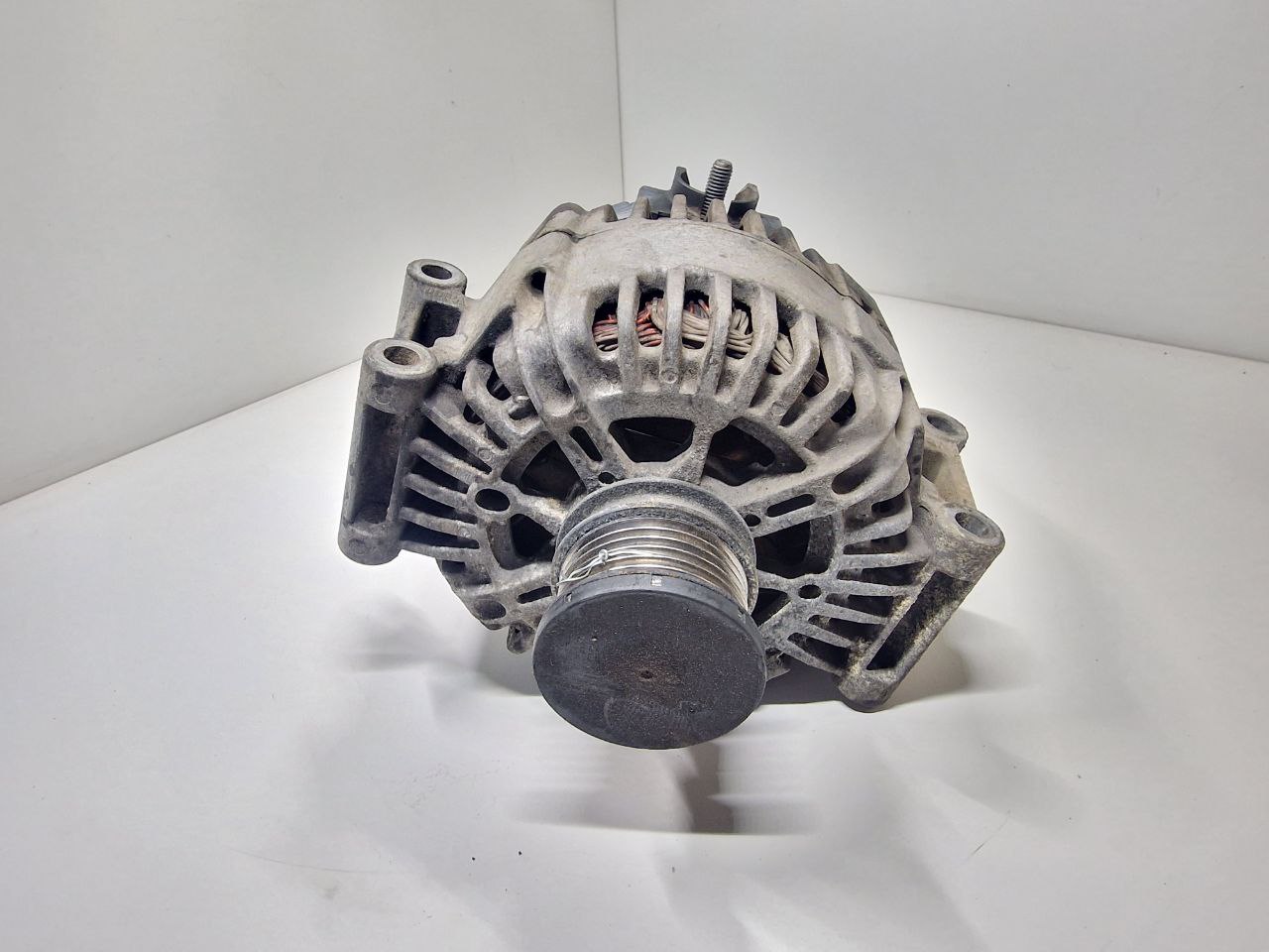 Mercedes C-klasse C-klasse (W204) 2007 - 2014 Генератор A0141541102, 439671, TG15C130  014624