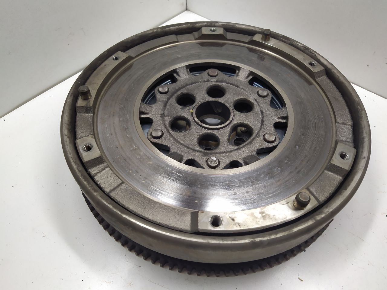 BMW 3 E90/E91/E92/E93 3 E90/E91/E92/E93 5 поколение (2005-2013) Маховик 21207568006, 21217568006, 7568006  014685