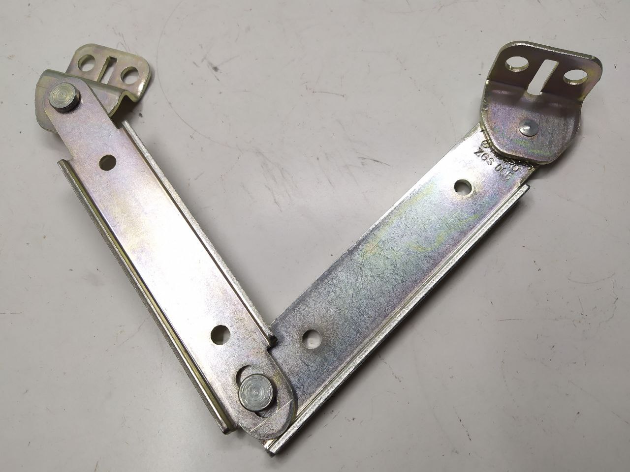 Mercedes Actros Actros Петля крышки багажника A9418900655, 9418900655  015052