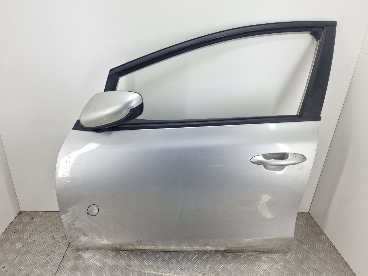 Kia Ceed Ceed 2 поколение 2012 - 2015 Дверь передняя левая   015171