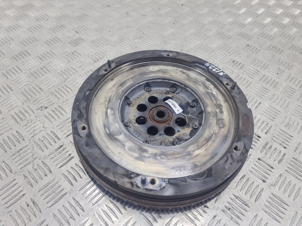 Mercedes Sprinter Sprinter II (w906) 2006 - 2017 Маховик   015209