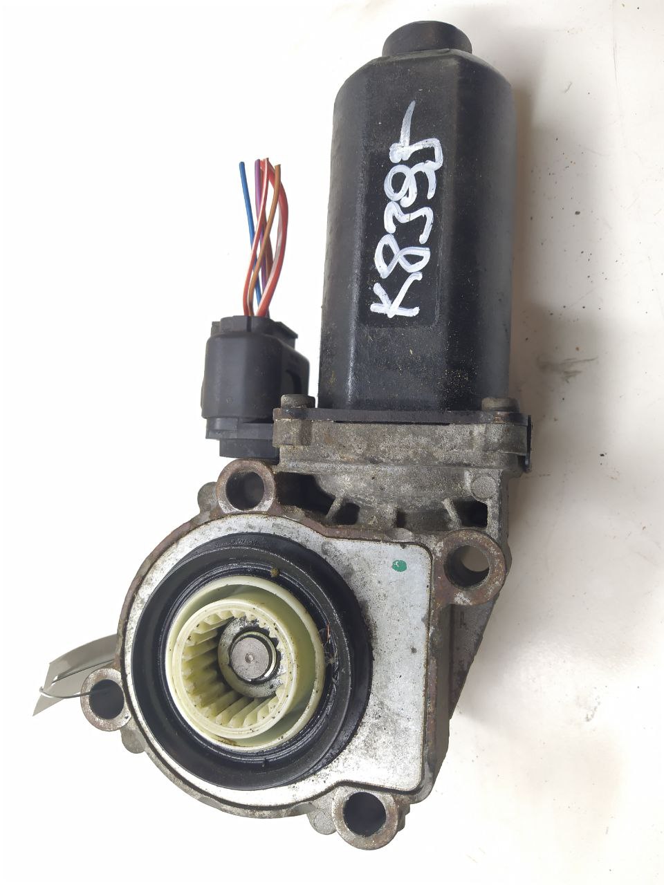 BMW X5 E53 E53 [рестайлинг] (2003-2006) Электромотор раздаточной коробки 27107528559, 7528559, 0130008507  015568