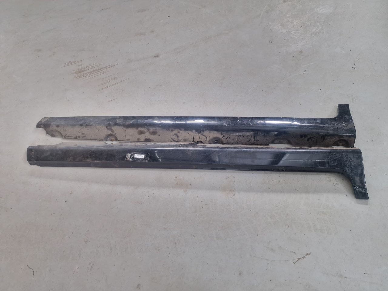 Ford Focus Focus 2 2004 - 2011 Накладка на порог 4M5JA10155ABW,  4M5JA1015ABW  015630