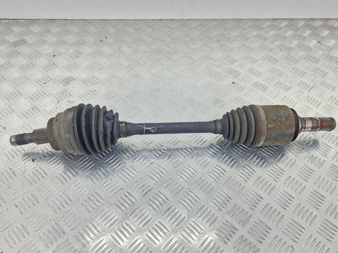 Mercedes ML W164 ML W164 2 поколение (2005-2008) Полуось передняя левая (приводной вал, ШРУС)   016040