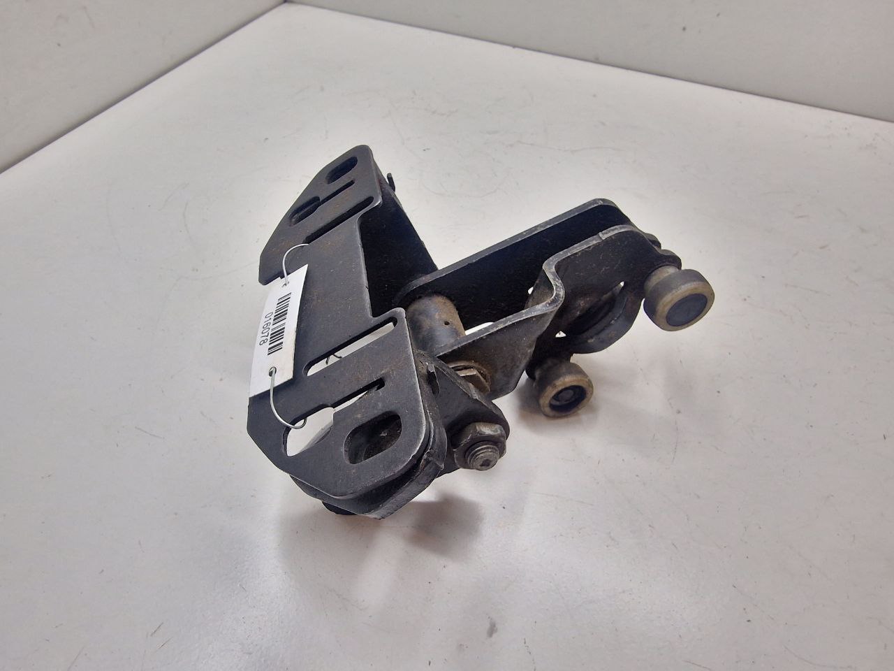 Mercedes Sprinter Sprinter II (w906) 2006 - 2017 Ролик двери сдвижной A9067600347  016078