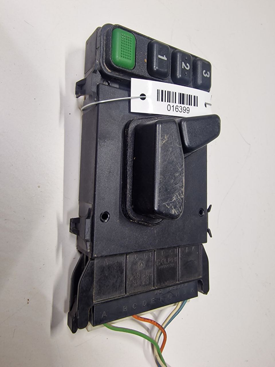 Mercedes ML W163 M-klasse (W163) 1997 - 2005 Кнопка регулировки сидения 0365458428, A1638202310  016399