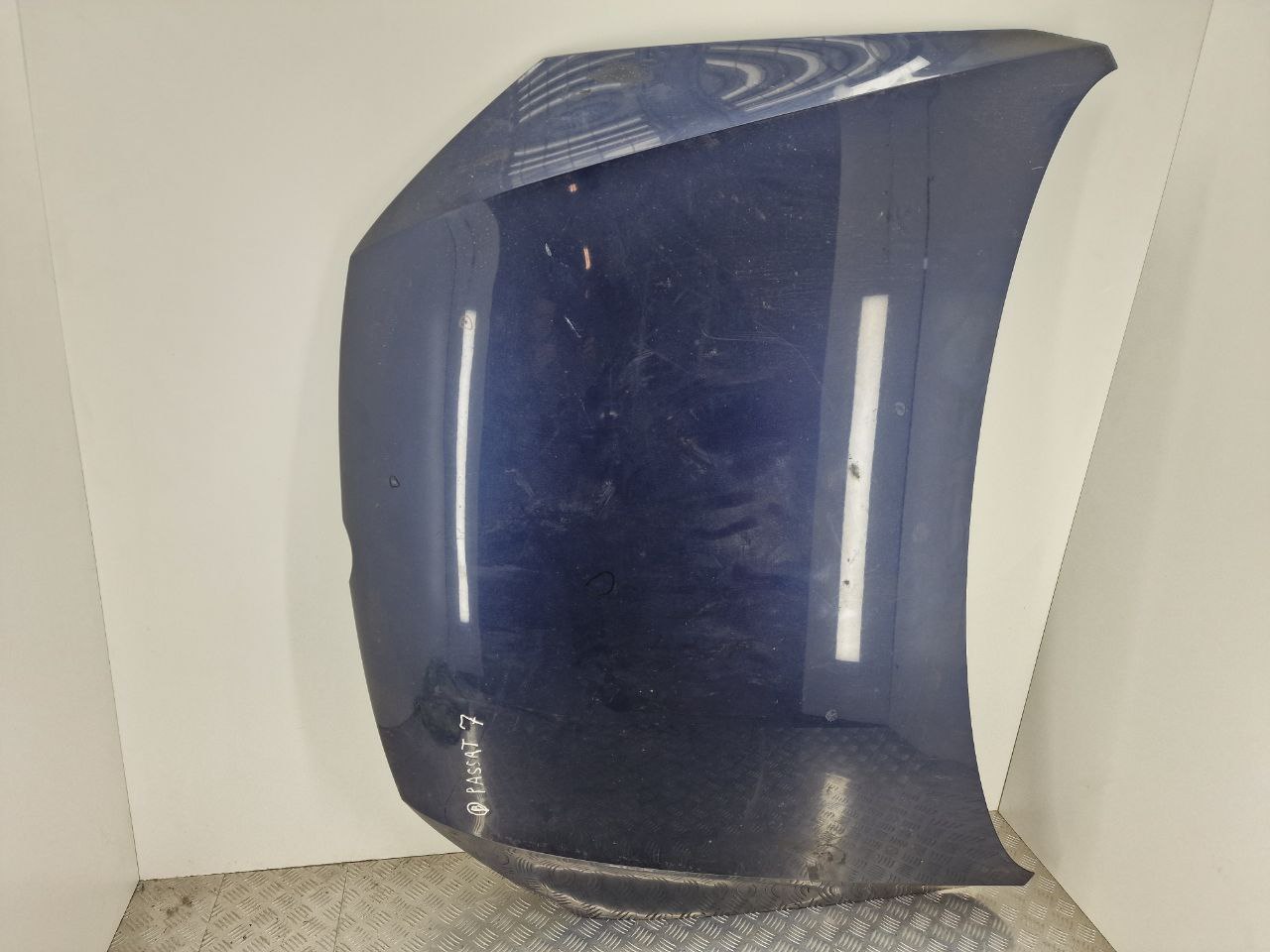 Volkswagen Passat Passat B7 (362,365) 2010 - 2015 Капот   016851