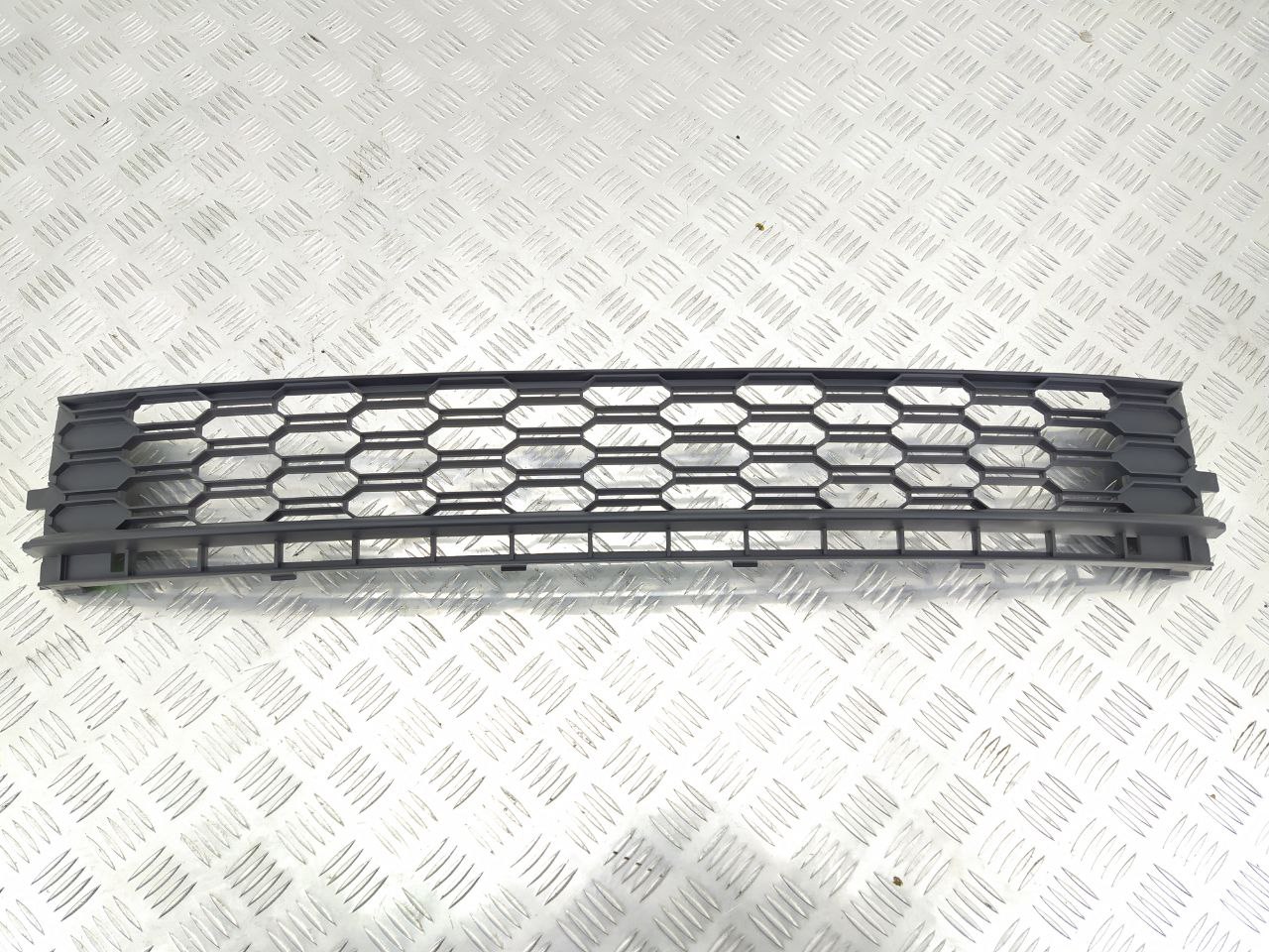 Skoda Rapid 1 поколение (2012-2017) Заглушка (решетка) в бампер передний 5JA853677C  017068