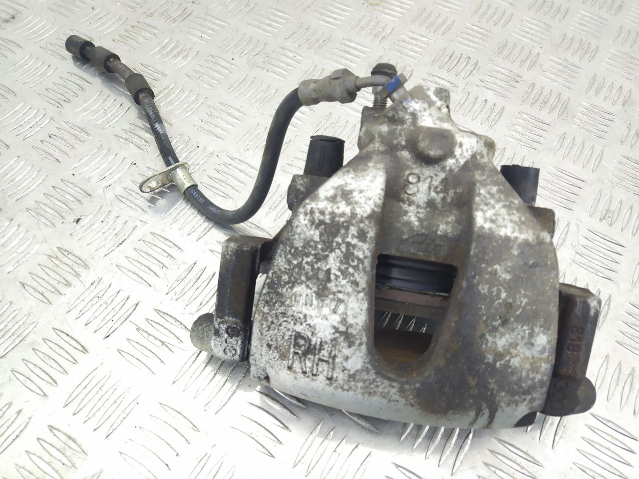 Ford Ecosport 1 поколение [рестайлинг] (2017-2026) Суппорт передний правый   017076