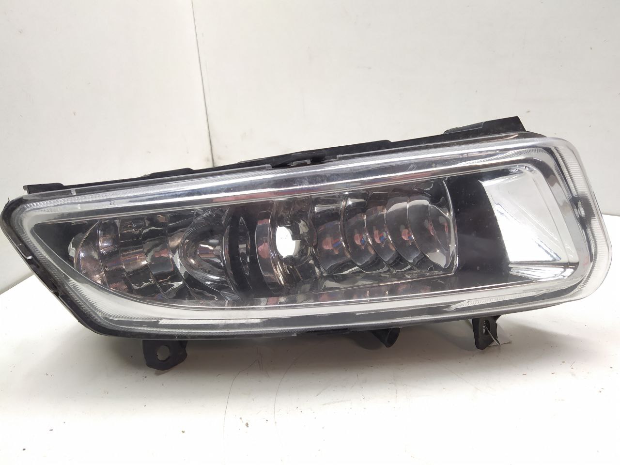 Volkswagen Polo Sedan V (2009-2014) Фара противотуманная правая 6R0941062D  017236