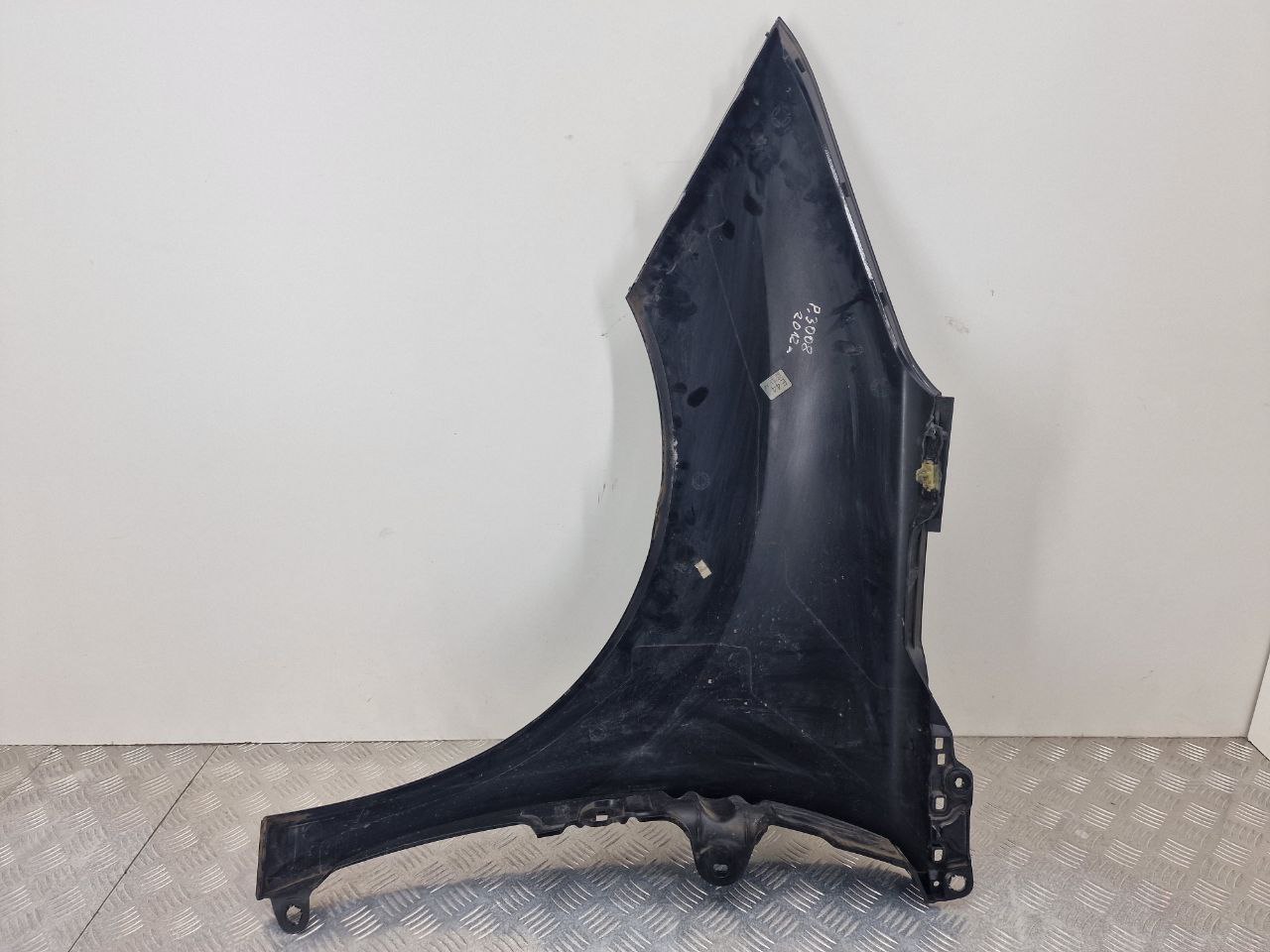Peugeot 3008 3008 1 поколение (2010-2013) Крыло переднее правое   017697