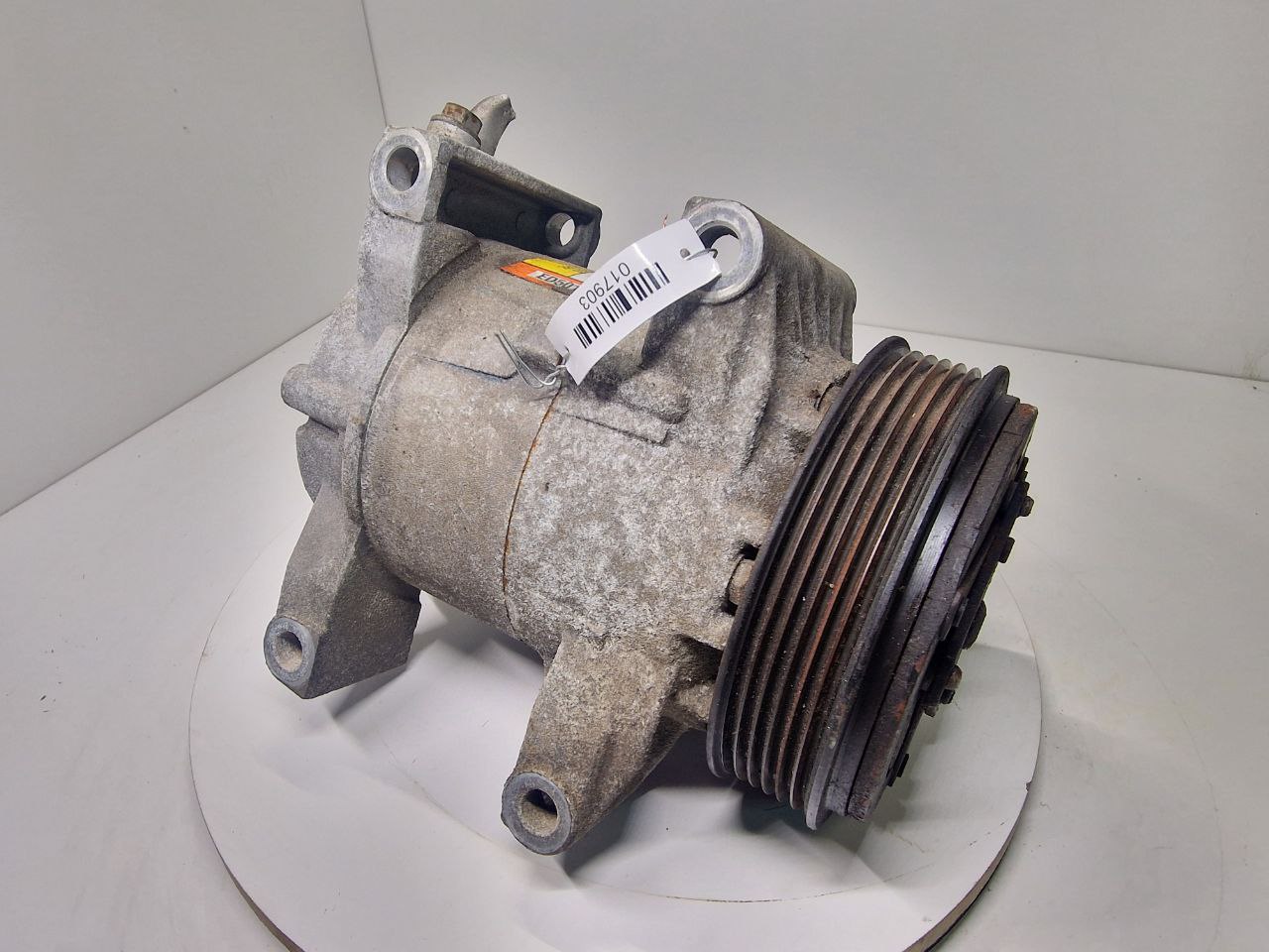 Nissan Primera Primera III (P12) 2001 - 2008 Компрессор кондиционера 926009F511  017903