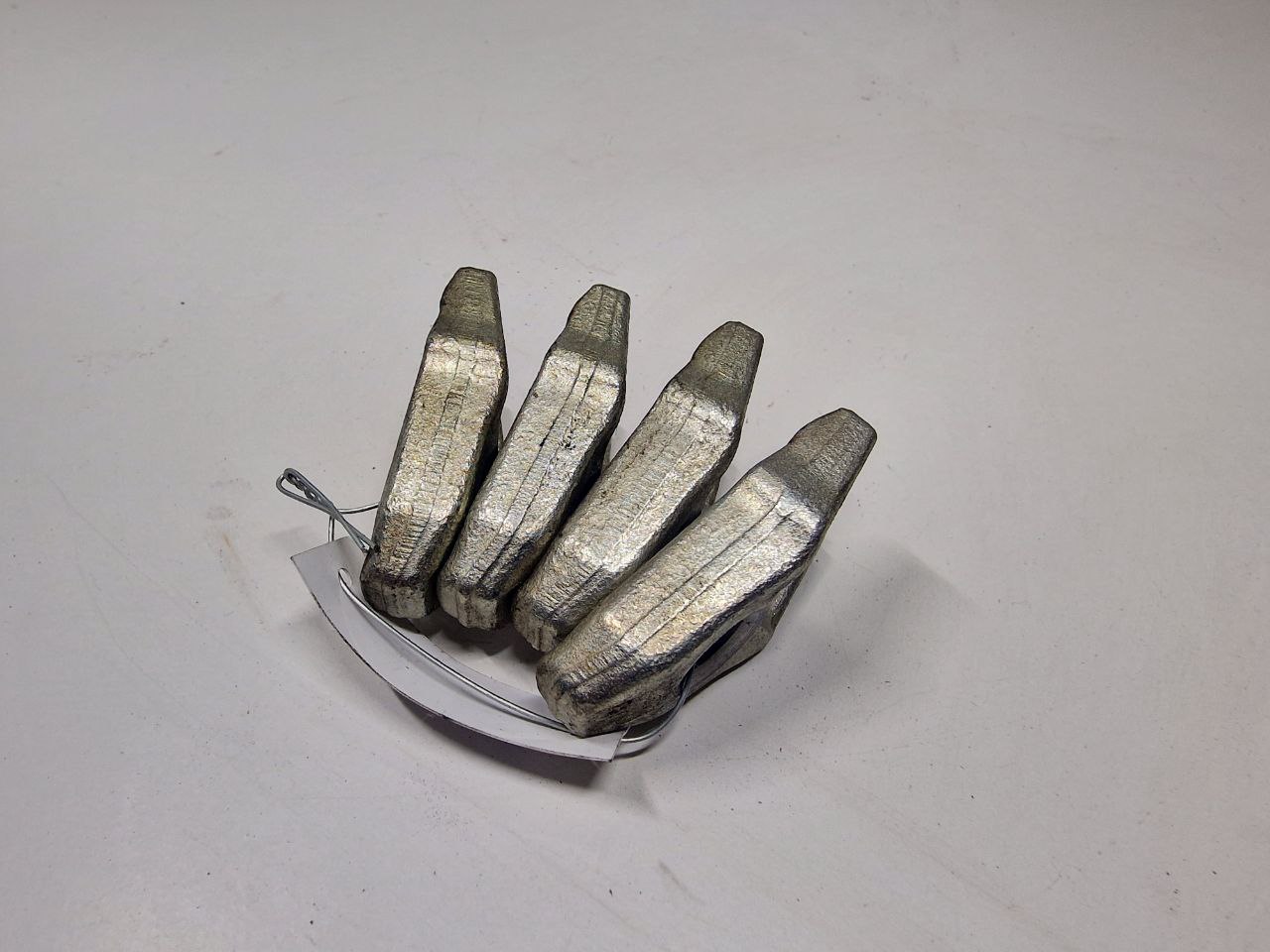 Renault Master Master 3 поколение [рестайлинг] (2014-2024) Скоба (кронштейн) крепления форсунки   017938