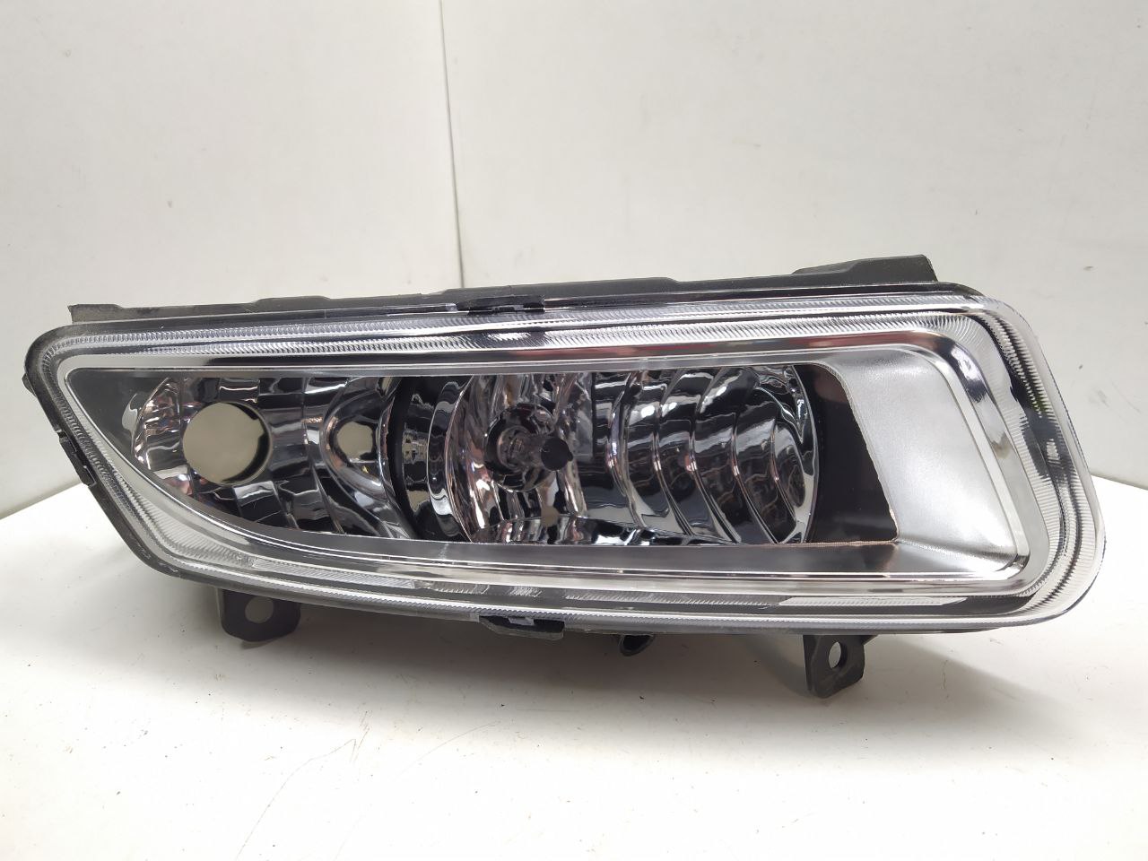 Volkswagen Polo Sedan V [рестайлинг] (2015-2020) Фара противотуманная правая   018244