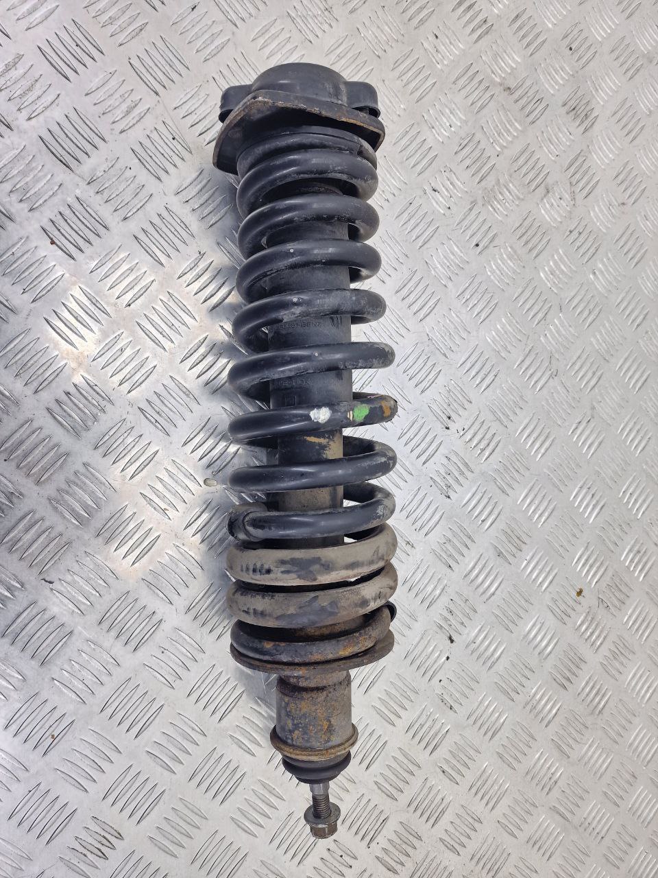 Mercedes ML W163 M-klasse (W163) 1997 - 2005 Амортизатор задний A1633201813  018345