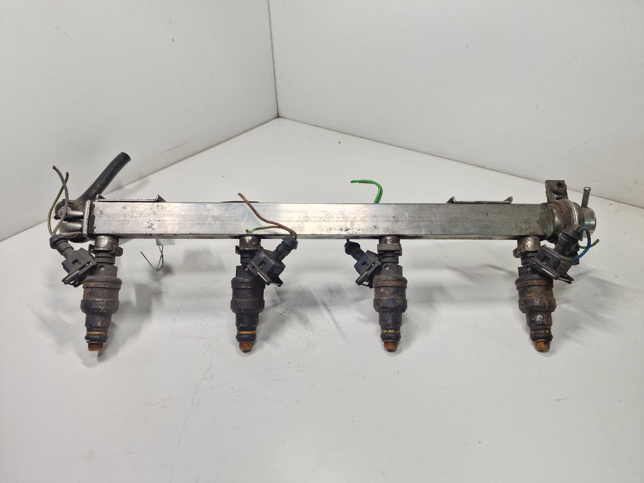 SAAB 900 900 II (YS3D) 1993 - 1998 Форсунка 0280150432  018435